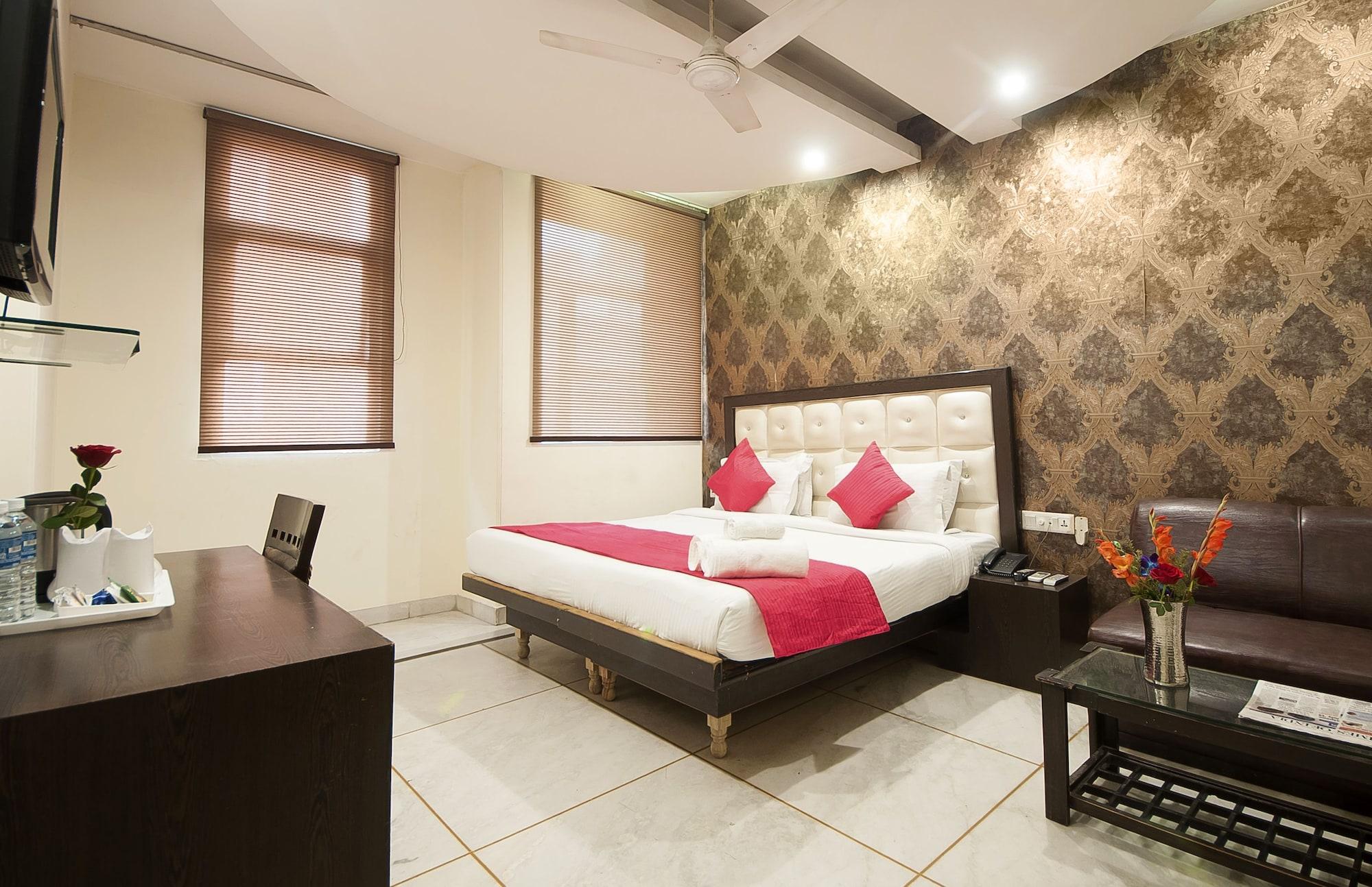 Hotel Apra Inn New Delhi Exteriör bild