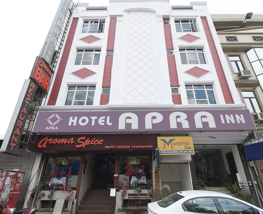 Hotel Apra Inn New Delhi Exteriör bild